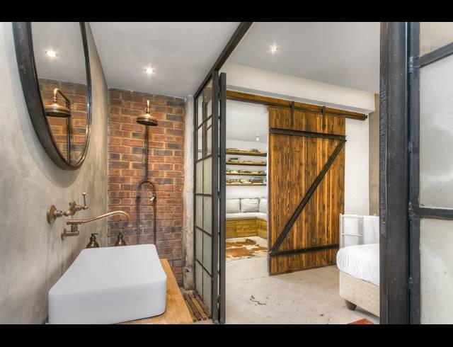 2 BEDROOM APARTMENT FOR SALE IN MABONENG